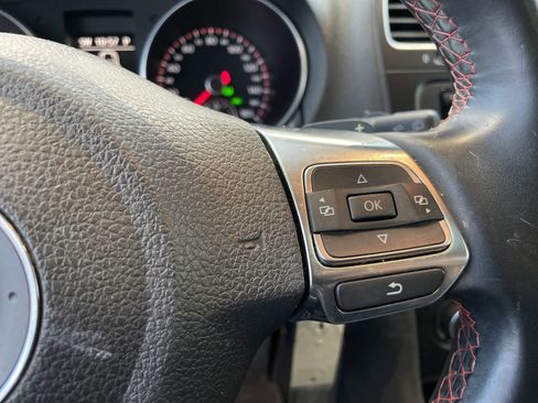 Used 2014 Volkswagen GTI Driver's Edition image 20