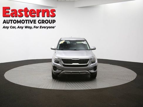 Used 2023 Kia Seltos LX image 49