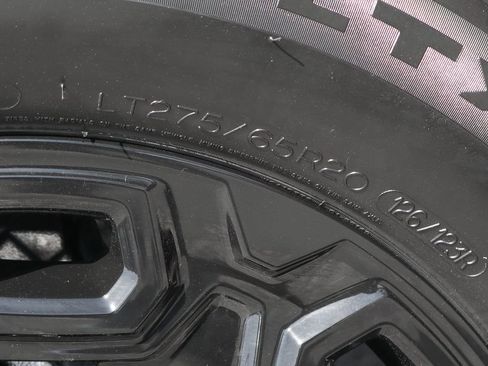 Used 2021 Chevrolet Silverado 2500 LTZ w/ LTZ Plus Package AWD/4WD image 56