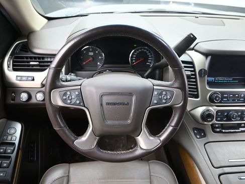 Used 2020 GMC Yukon XL Denali w/ Enhanced Security Package image 25