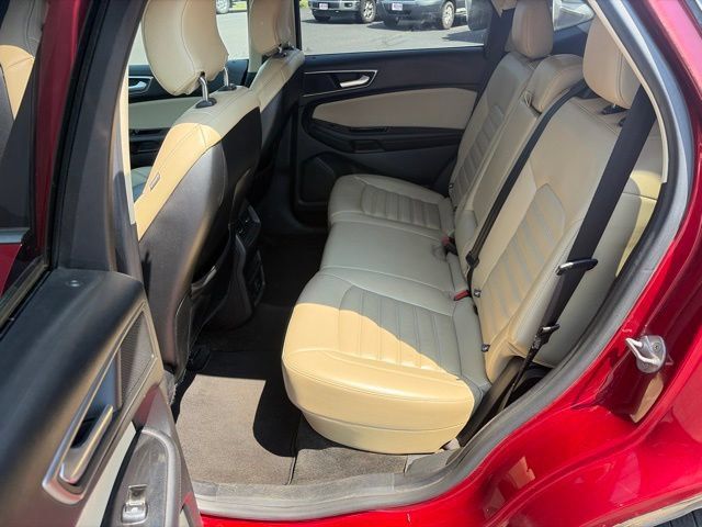 Used 2015 Ford Edge SEL w/ Equipment Group 201A AWD/4WD image 15