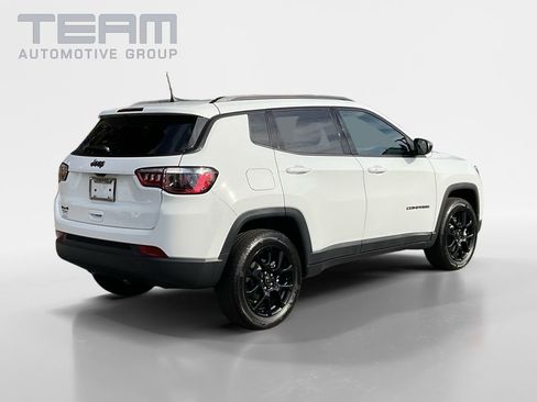 New 2026 Jeep Compass Latitude image 7