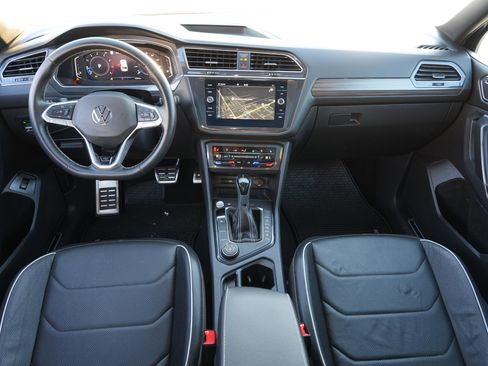 Used 2023 Volkswagen Tiguan SEL R-Line image 32
