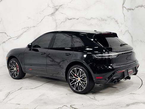 Used 2022 Porsche Macan GTS AWD/4WD image 9