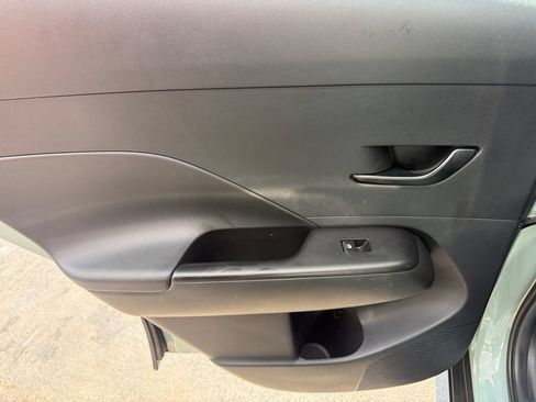 Used 2025 Hyundai Kona SEL AWD/4WD image 25