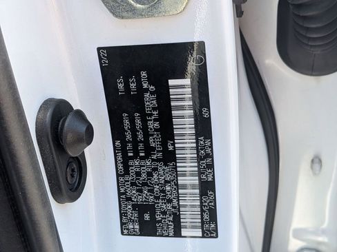 Used 2023 Lexus GX 460 Premium w/ Accessory Package AWD/4WD image 41