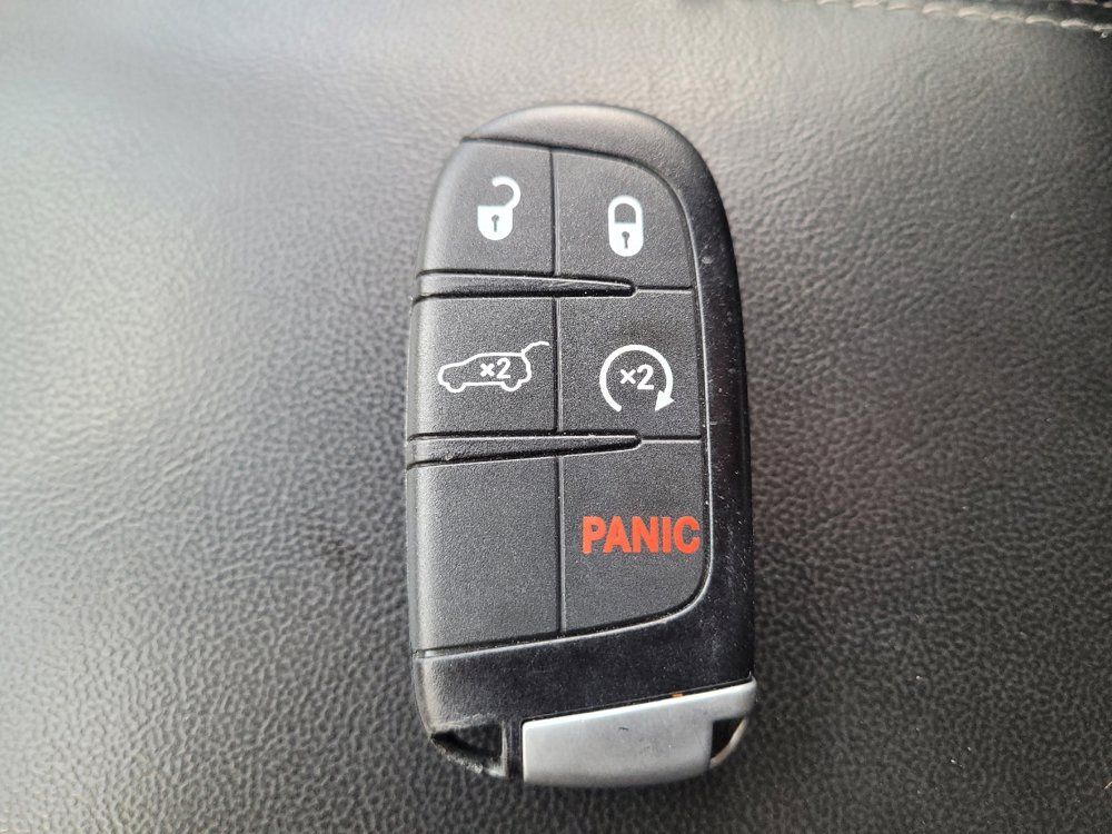 Used 2016 Jeep Grand Cherokee Limited RWD image 32