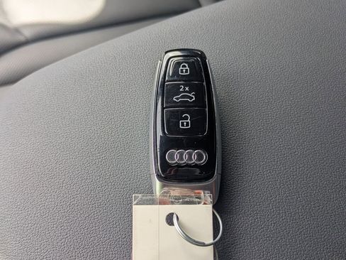 Used 2025 Audi Q7 3.0T Premium Plus w/ Premium Plus Package AWD/4WD image 33