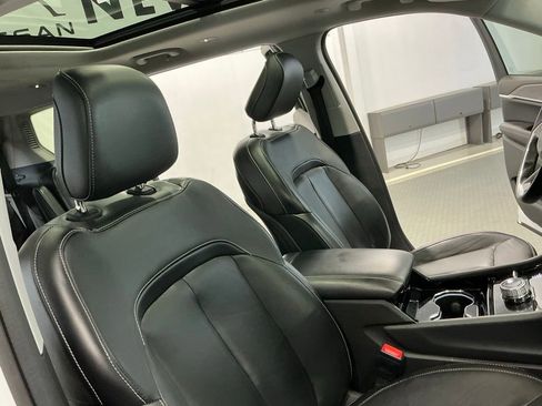 Used 2022 Jeep Grand Cherokee L Limited AWD/4WD image 20