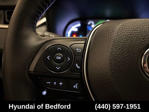 Used 2025 Toyota RAV4 XLE AWD/4WD image 19
