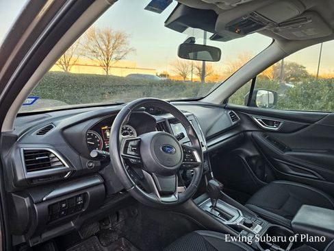 Used 2023 Subaru Forester Premium image 6