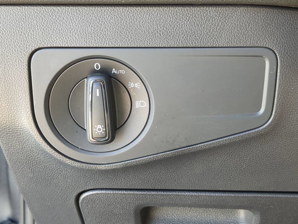 Certified 2023 Volkswagen Tiguan S FWD image 24