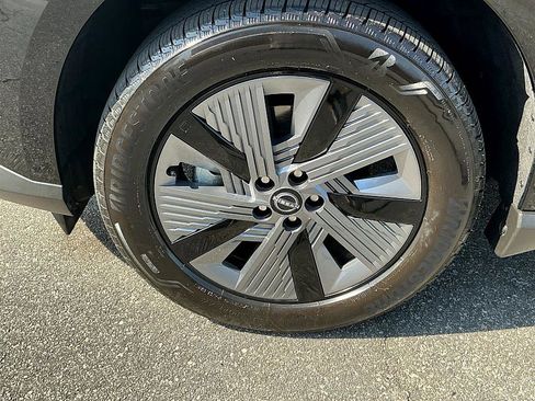 Certified 2025 Nissan Murano SL image 9