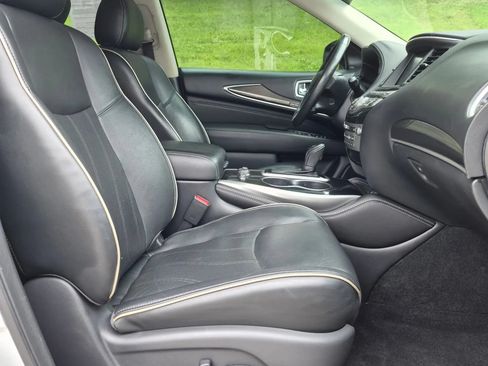 Used 2019 INFINITI QX60 Luxe w/ Essential Package FWD image 22
