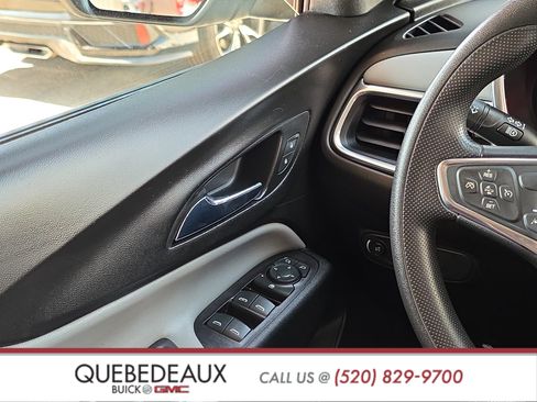 Used 2020 Chevrolet Equinox LS w/ LS Convenience Package FWD image 21