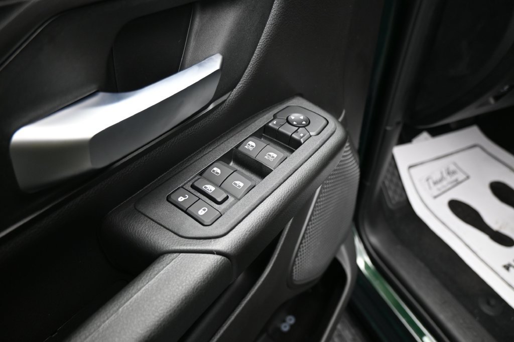 Used 2027 RAM 1500 Express AWD/4WD image 12