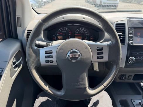 Used 2019 Nissan Frontier SV AWD/4WD image 32