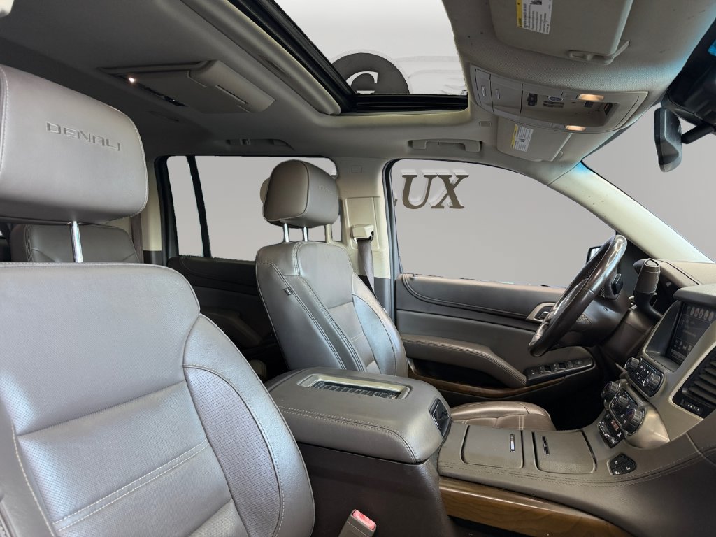 Used 2019 GMC Yukon XL Denali w/ Open Road Package RWD image 13