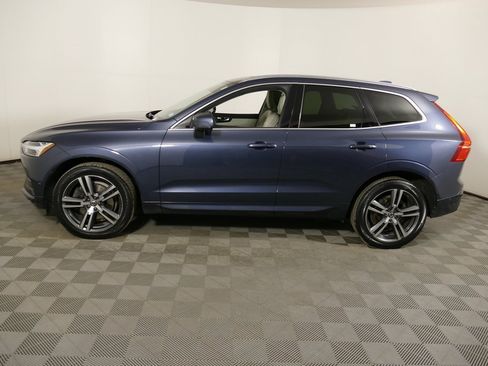 Used 2019 Volvo XC60 T6 Momentum w/ Premium Package image 6