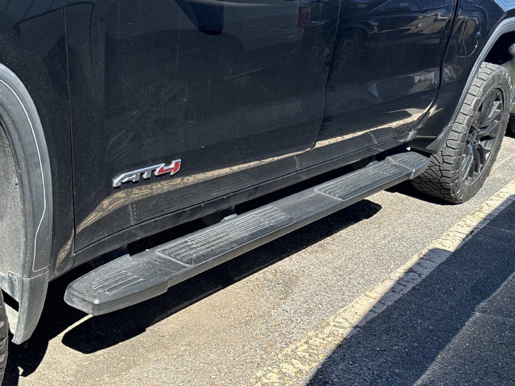 Used 2020 GMC Sierra 1500 AT4 w/ AT4 Premium Package AWD/4WD image 8