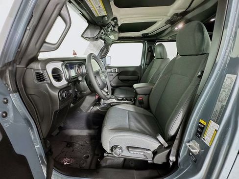 New 2026 Jeep Gladiator Sport image 23