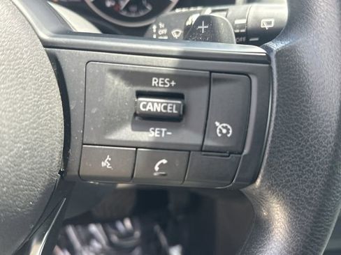 Used 2023 Nissan Rogue S FWD image 21