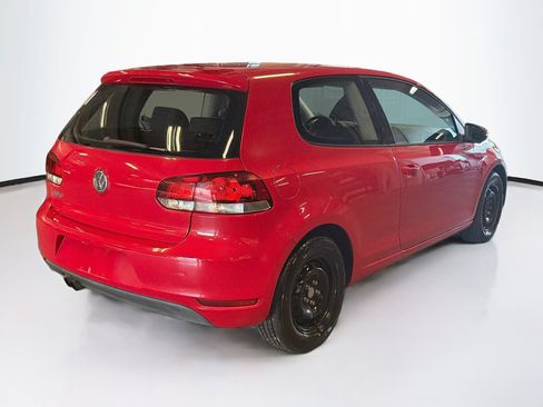 Used 2012 Volkswagen Golf 2-Door FWD image 9