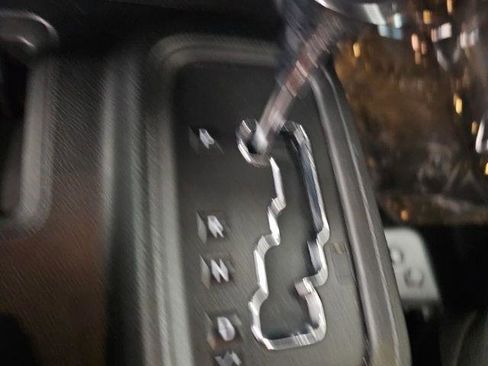 Used 2018 Jeep Wrangler Unlimited Sahara w/ Connectivity Group image 18