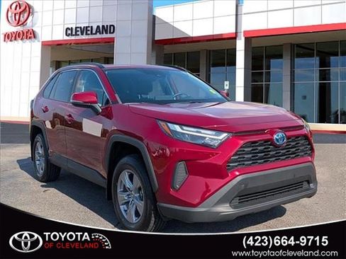 Used 2022 Toyota RAV4 XLE w/ Convenience Package AWD/4WD image 1