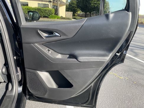 Used 2026 Chevrolet Equinox LT image 35