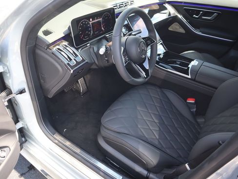 New 2026 Mercedes-Benz S 580 4MATIC Sedan image 12