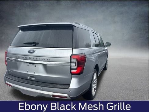 Used 2024 Ford Expedition Limited image 7