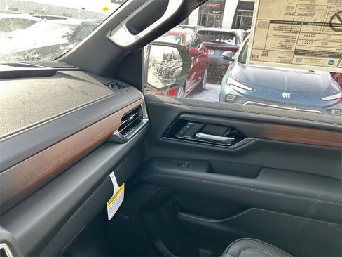 New 2026 GMC Yukon XL Denali w/ Sun & Power Step Package image 27