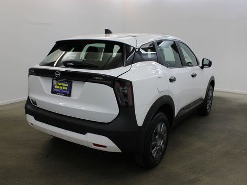New 2026 Nissan Kicks S FWD image 5