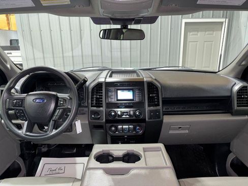 Used 2022 Ford F250 XL w/ Power Equipment Group image 17