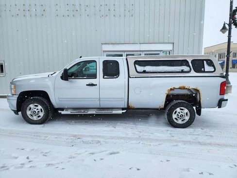 Used 2012 Chevrolet Silverado 2500 LT w/ Interior Plus Package image 2