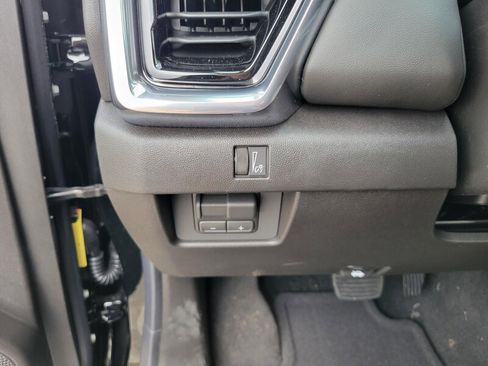 New 2026 GMC Canyon Elevation w/ Convenience Package image 19