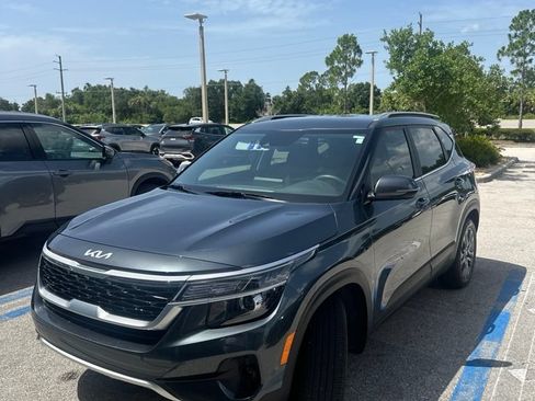 Certified 2023 Kia Seltos S FWD image 4
