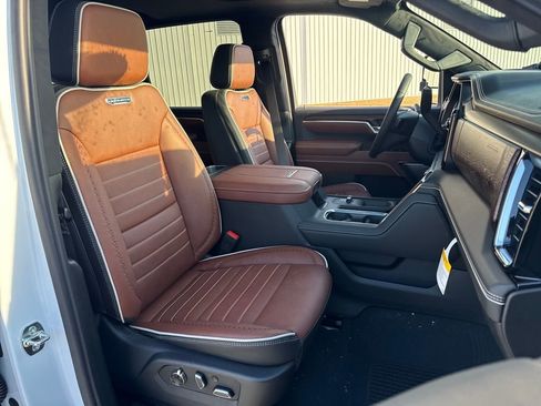 New 2026 GMC Sierra 2500 Denali Ultimate w/ Max Trailering Package image 12