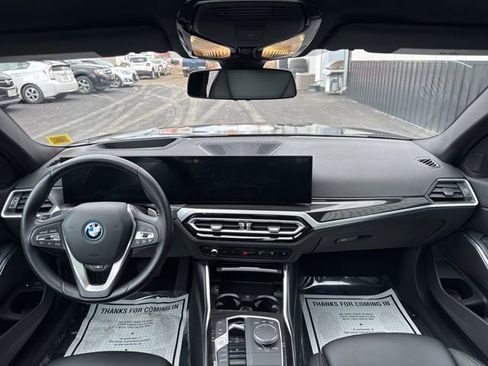 Used 2023 BMW 330e xDrive w/ Premium Package AWD/4WD image 20