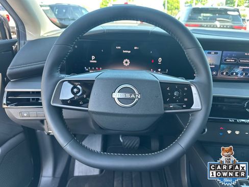 Used 2025 Nissan Murano SV FWD image 24