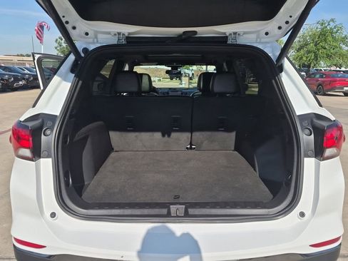 Used 2023 Chevrolet Equinox RS w/ RS Leather Package FWD image 24