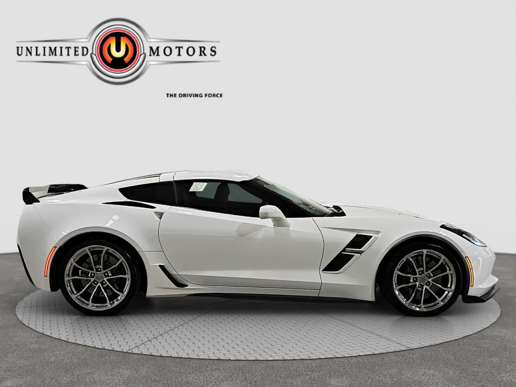 Used 2017 Chevrolet Corvette Grand Sport RWD image 2