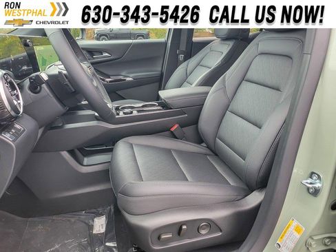 New 2026 Chevrolet Equinox LT w/ Convenience Package II image 8