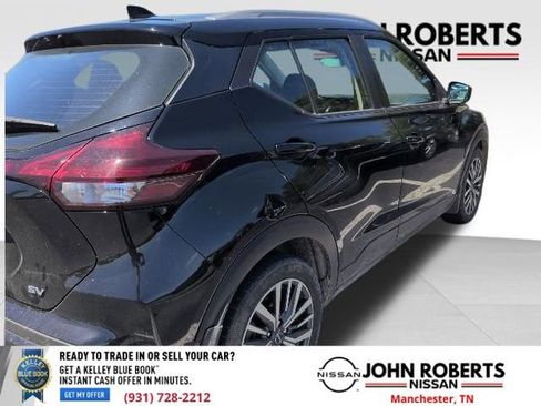 Used 2023 Nissan Kicks SV FWD image 7