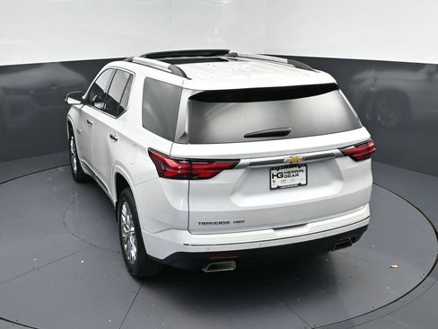 Used 2023 Chevrolet Traverse High Country image 33