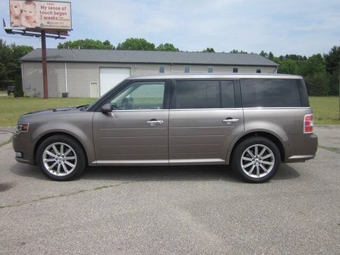 Used 2019 Ford Flex Limited AWD/4WD image 2