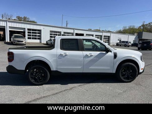 New 2026 Ford Maverick Lariat w/ Black Appearance Package image 8