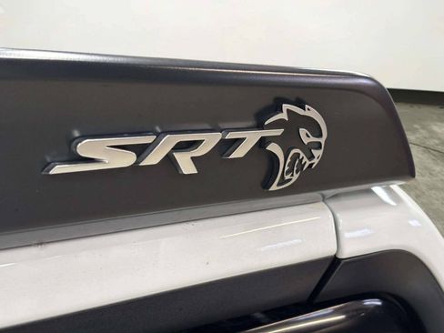 Used 2019 Dodge Challenger SRT Hellcat Redeye RWD image 5