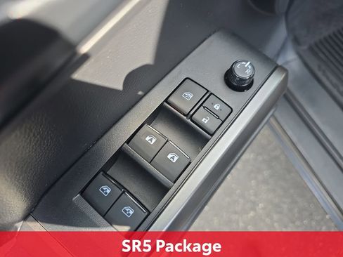 Certified 2023 Toyota Tacoma SR5 AWD/4WD image 32